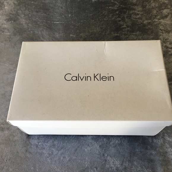 100.00 - Picture 4 of 4